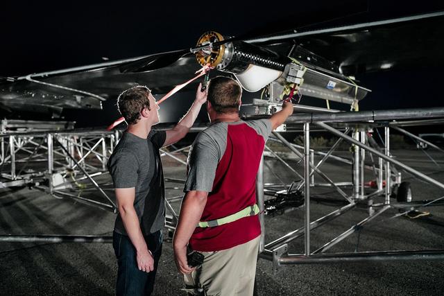 Facebook互聯(lián)網(wǎng)服務(wù)無人機首次試飛，表現(xiàn)超出預(yù)期